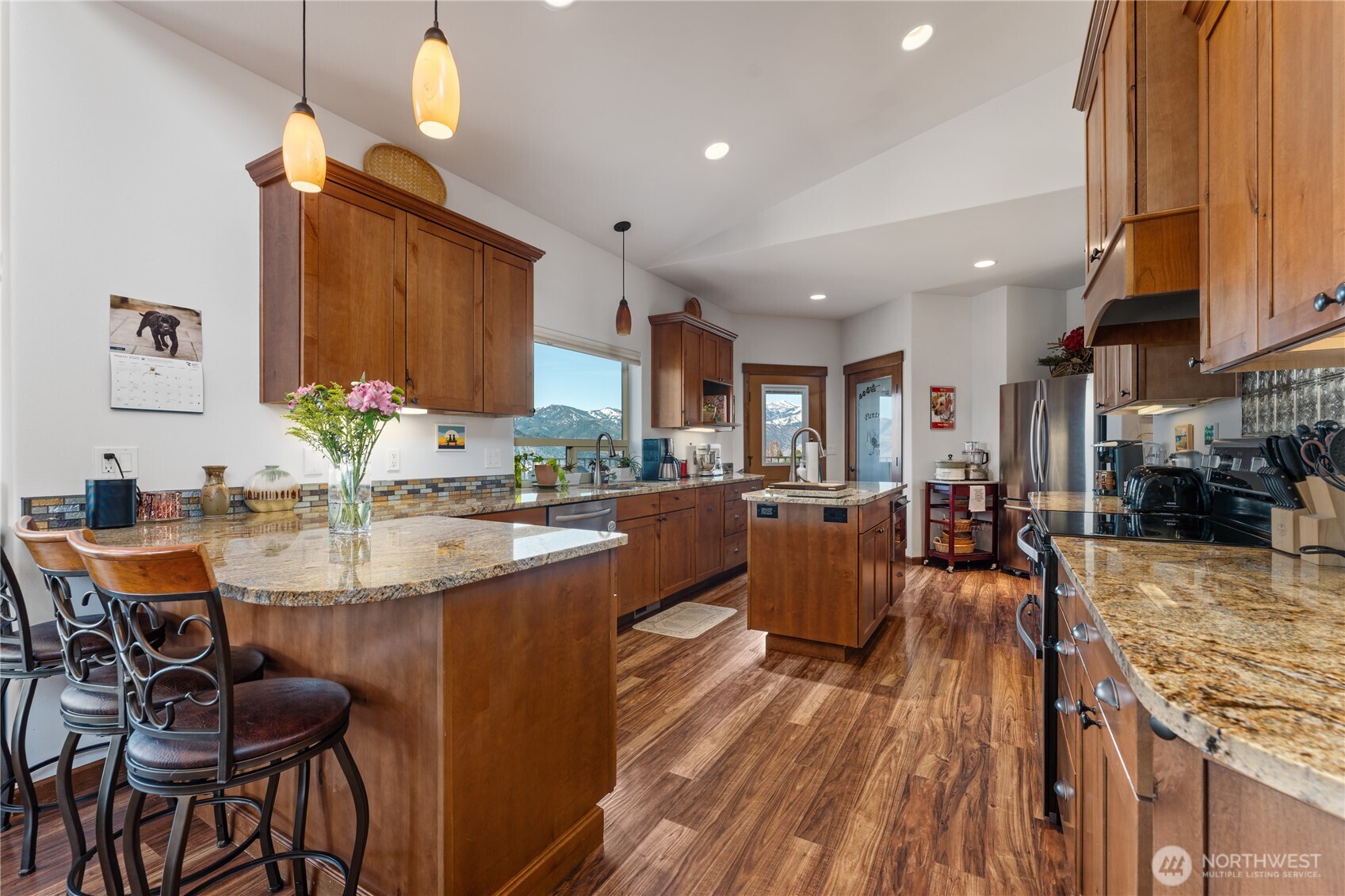 449 Lakayuse Road Manson, WA 98831 - Photo 13 of 39