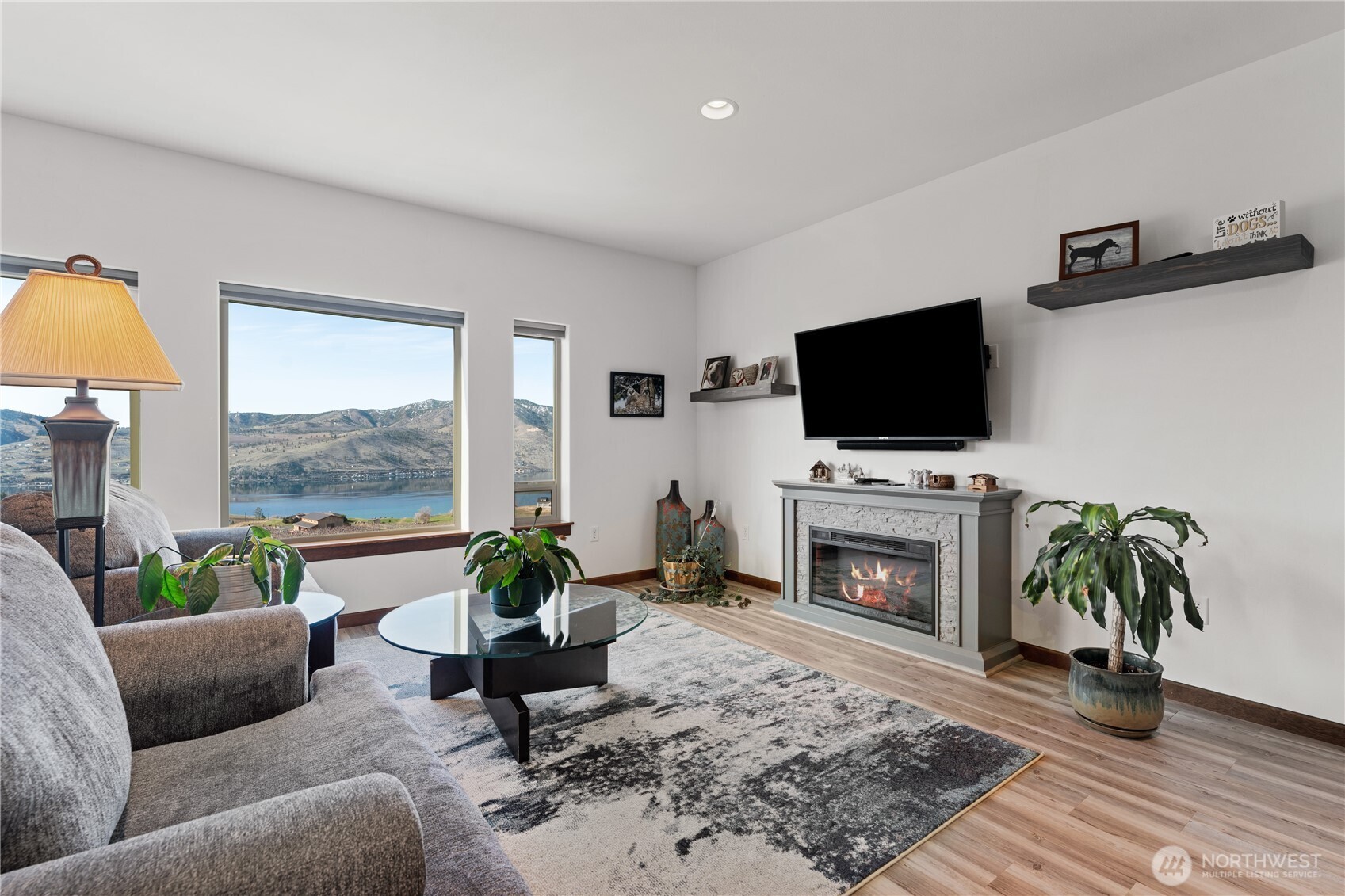 449 Lakayuse Road Manson, WA 98831 - Photo 22 of 39