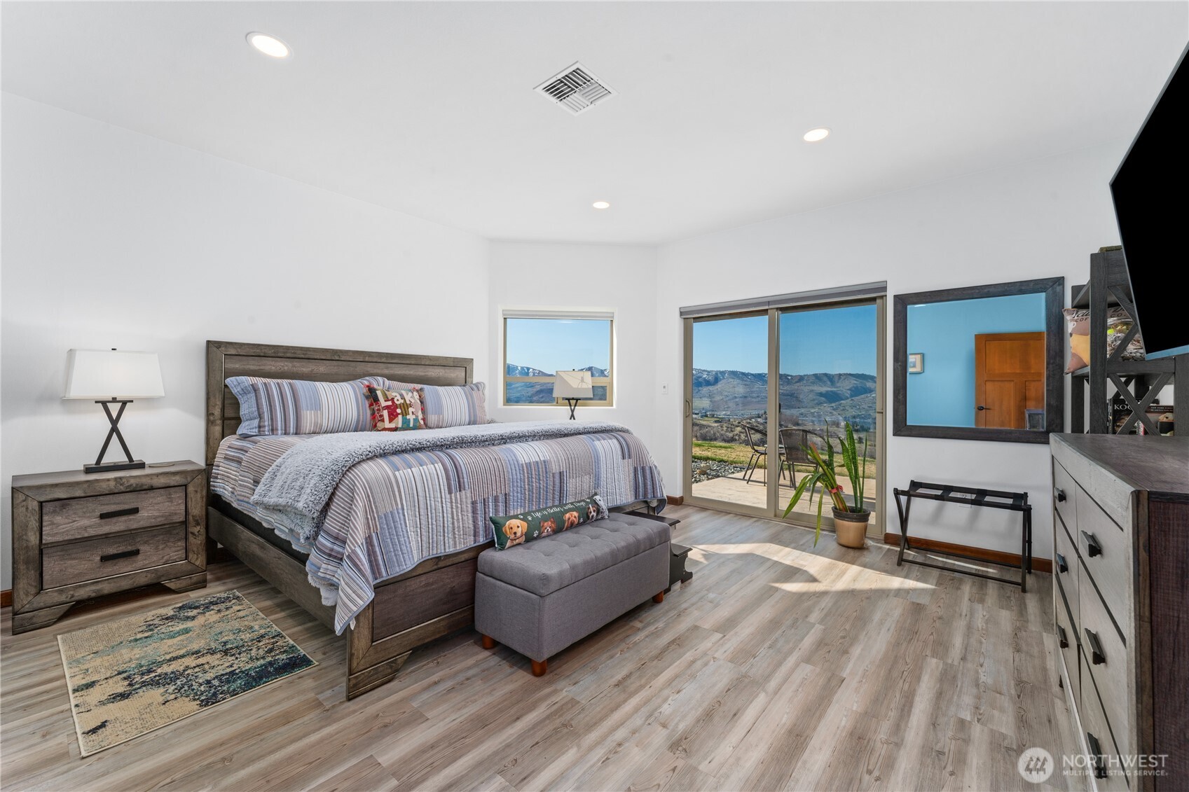 449 Lakayuse Road Manson, WA 98831 - Photo 24 of 39