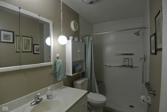 $99,900 | 4458 Four Seasons Circle, Indianapolis, IN 46226