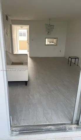 $2,000 | 1850 Northeast 169th Street, Unit 308, North Miami Beach, FL 33162