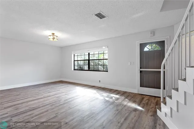 $2,350 | 608 Northeast 29th Drive, Unit 2, Wilton Manors, FL 33334