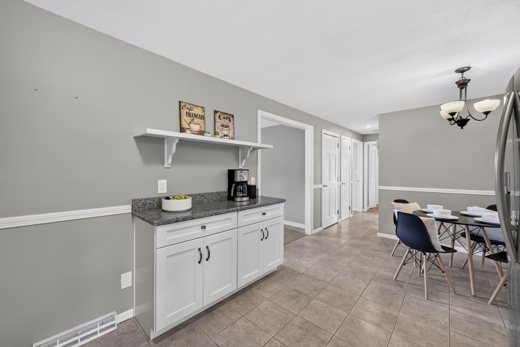6 Rogers Road East Longmeadow, MA 01028 - Photo 5 of 38