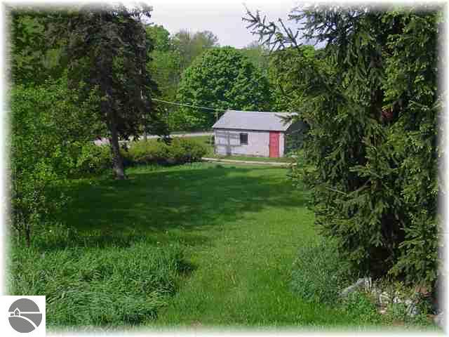 8117 Ellsworth Road Ellsworth, MI 49729 - Photo 5 of 16 1727083-4.JPG
