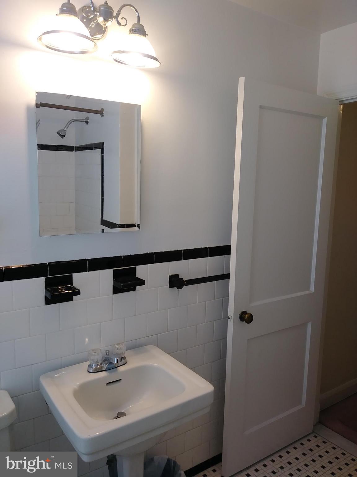 1505 Burnwood Road Baltimore, MD 21239 - Photo 20 of 23