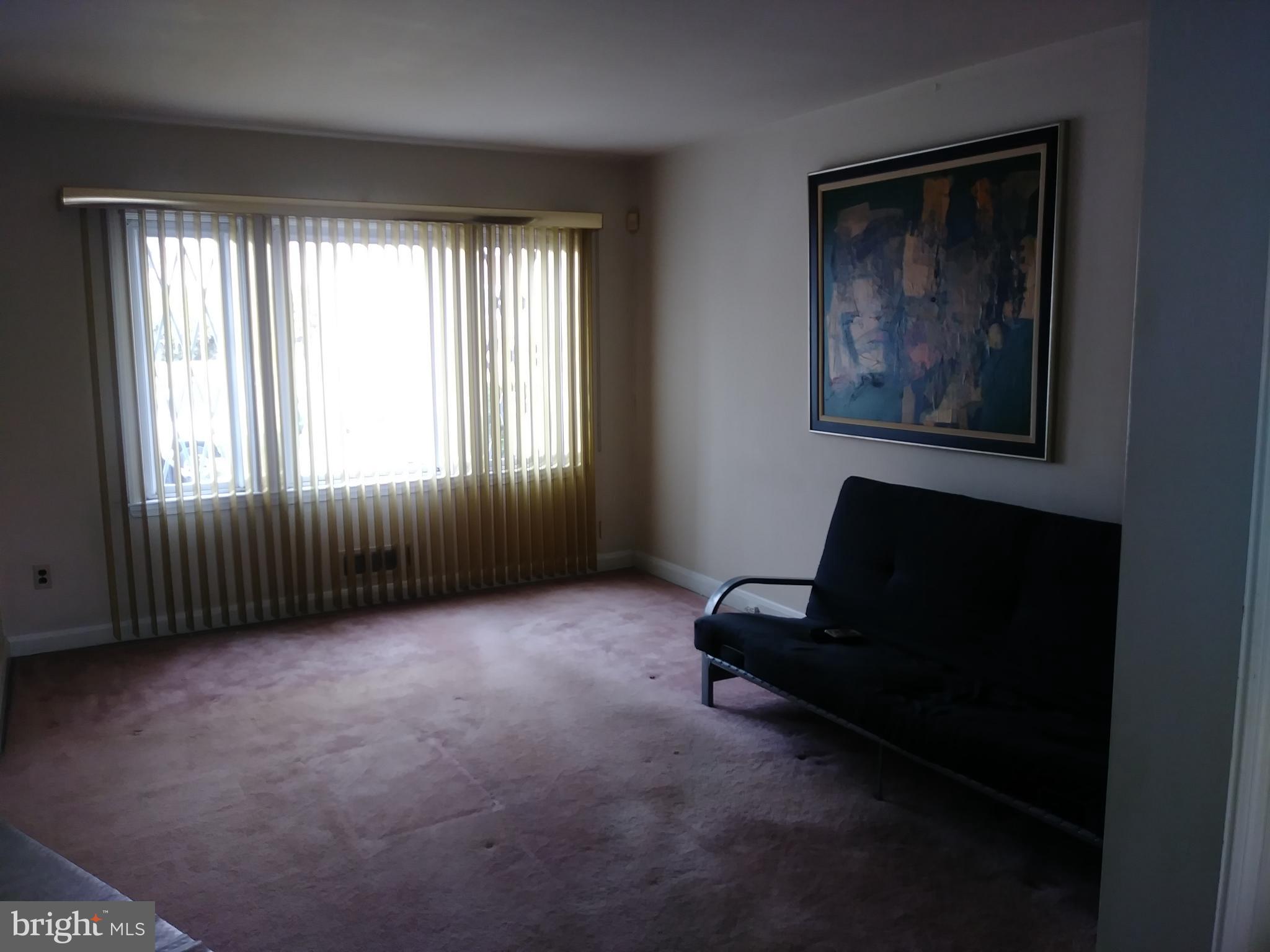 1505 Burnwood Road Baltimore, MD 21239 - Photo 4 of 23