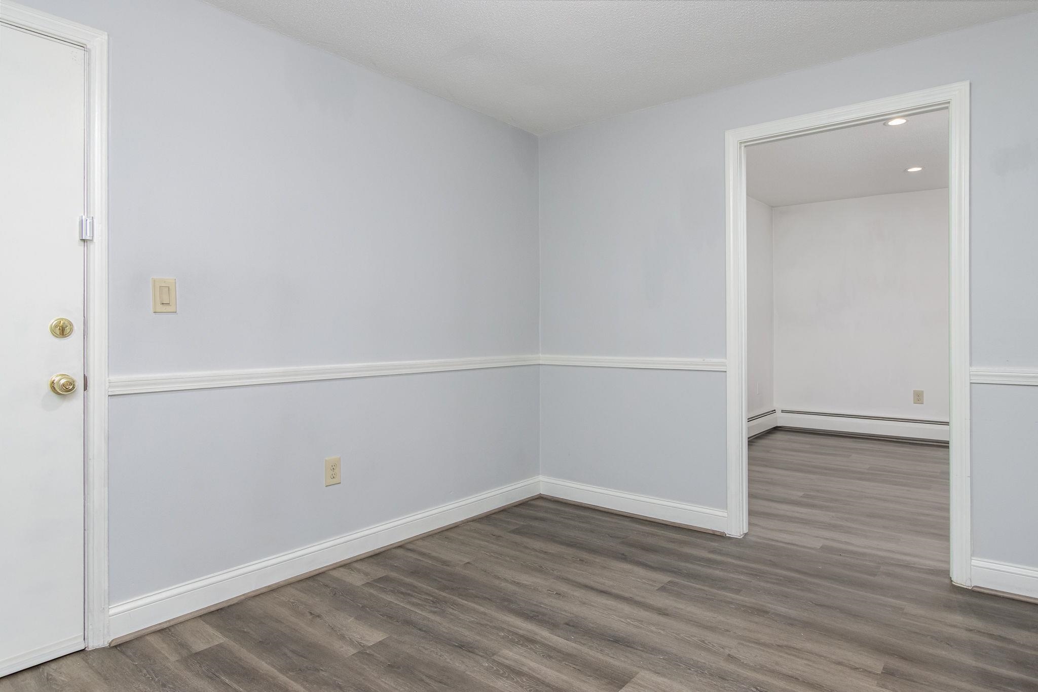 109 English Village Road, Unit 102 Manchester, NH 03102 - Photo 25 of 32