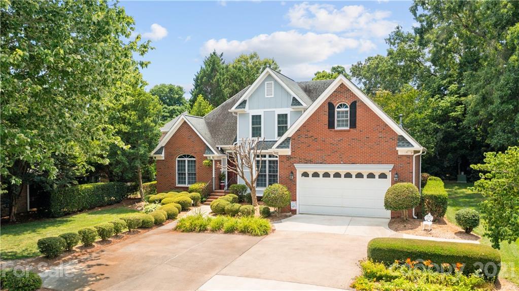348 Gringley Hill Road Fort Mill, SC 29708 - Photo 2 of 33 a view of a house with a yard