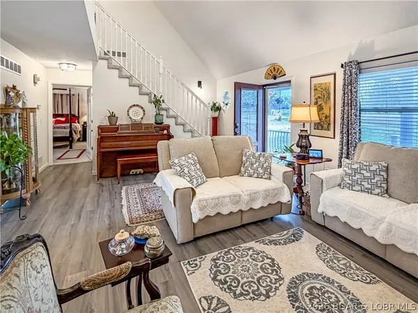 $285,000 | 225 Crescent Drive, Lincoln, MO 65338