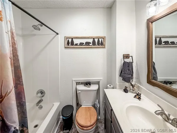 $285,000 | 225 Crescent Drive, Lincoln, MO 65338