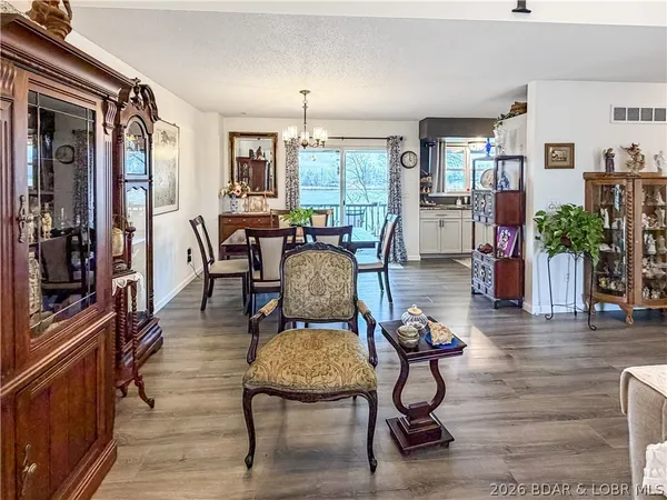 $285,000 | 225 Crescent Drive, Lincoln, MO 65338