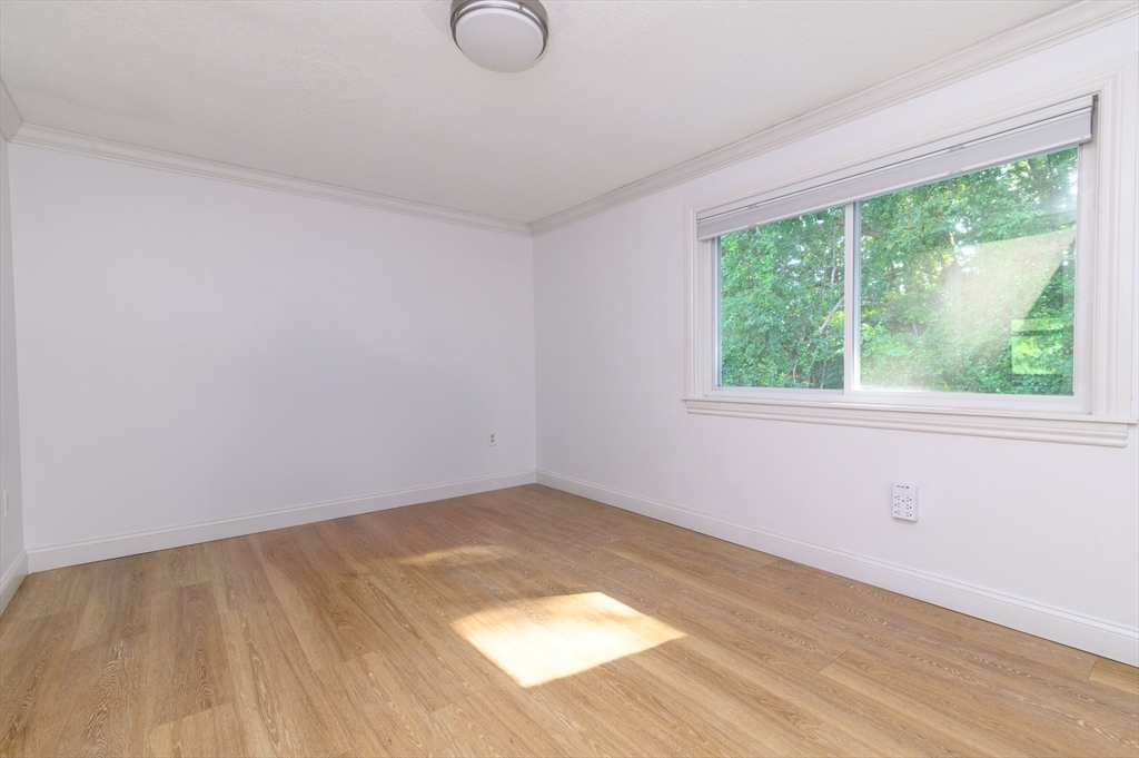 5 Beal's Cove Road, Unit E Hingham, MA 02043 - Photo 17 of 24