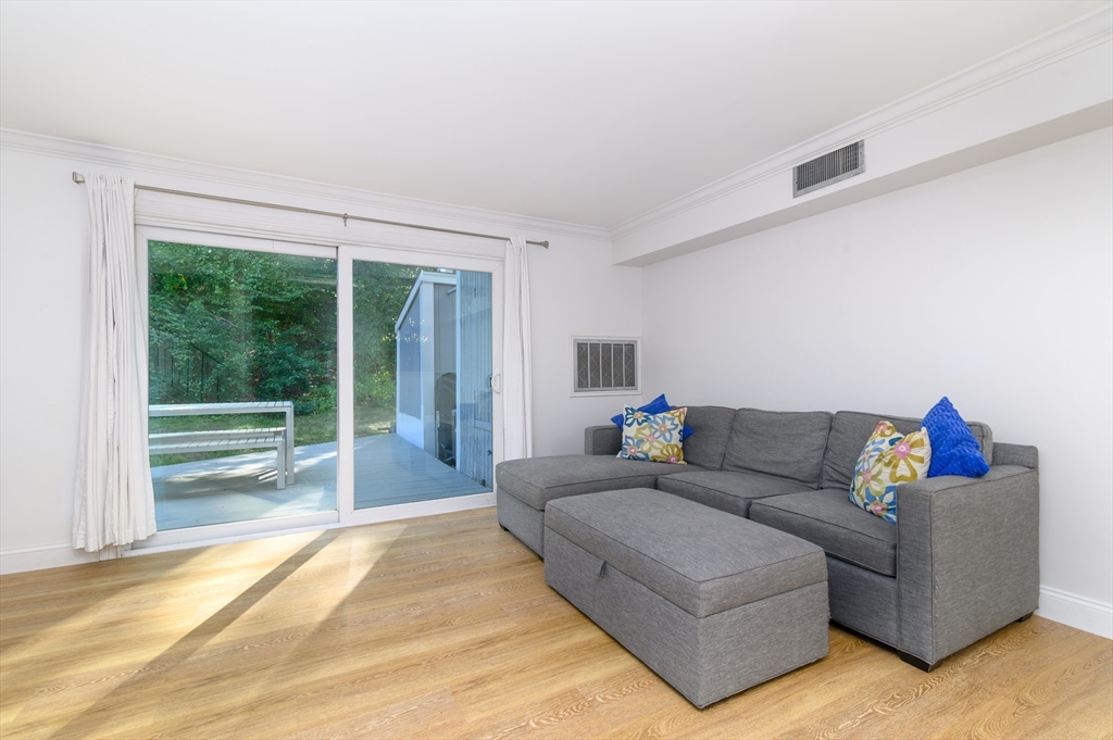 5 Beal's Cove Road, Unit E Hingham, MA 02043 - Photo 6 of 24