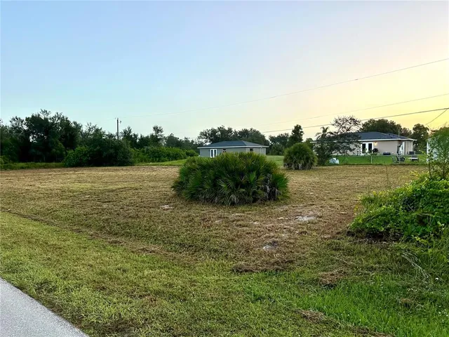$18,000 | 304 Rio Vista Avenue, Punta Gorda, FL 33982