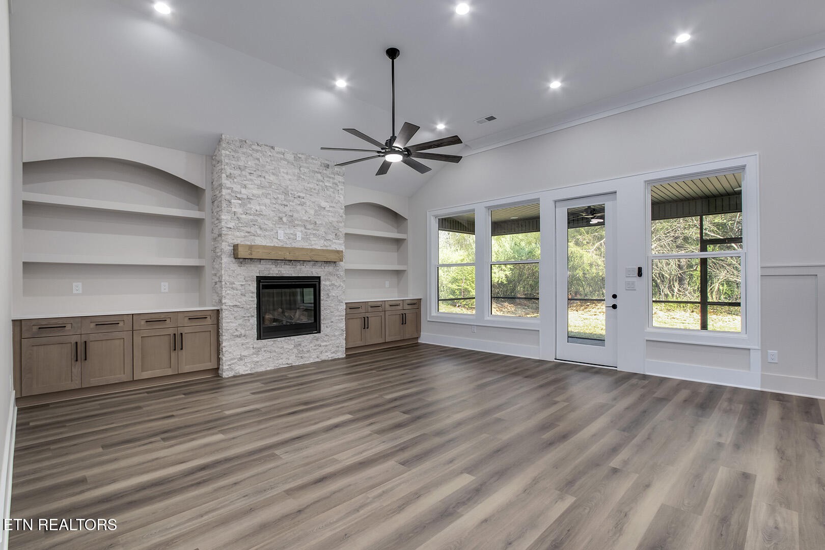 145 Gado Way Loudon, TN 37774 - Photo 5 of 52