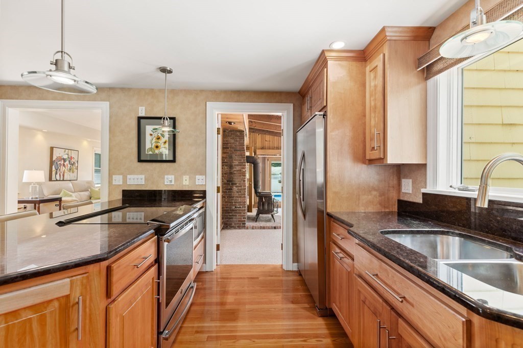 410 Stow Road Marlborough, MA 01752 - Photo 11 of 34 Gallery Image 11