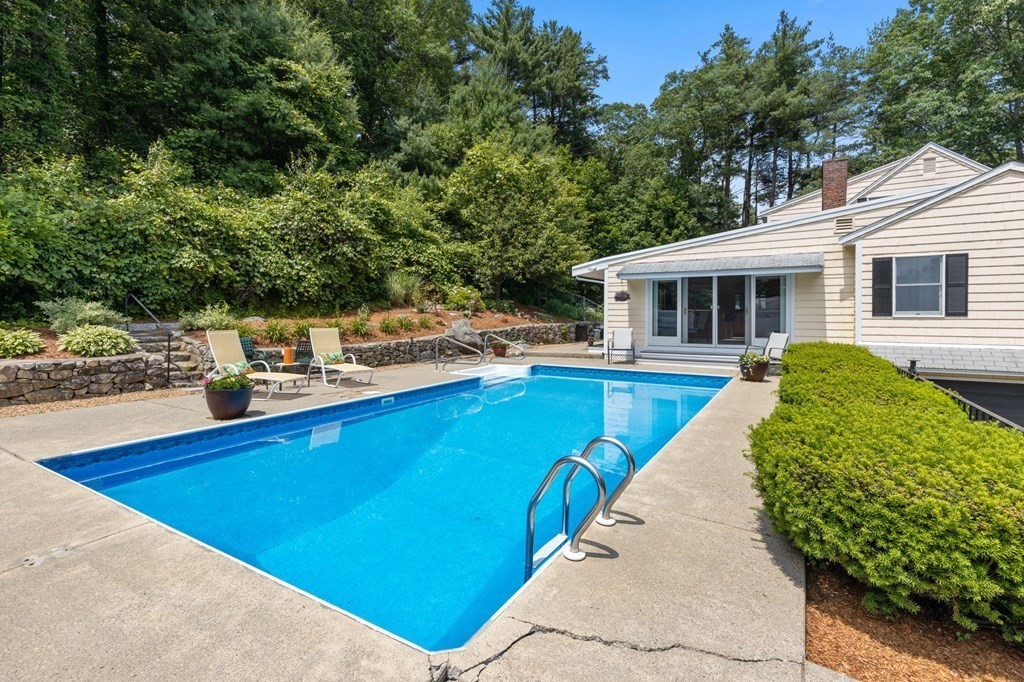 410 Stow Road Marlborough, MA 01752 - Photo 27 of 34 Gallery Image 27