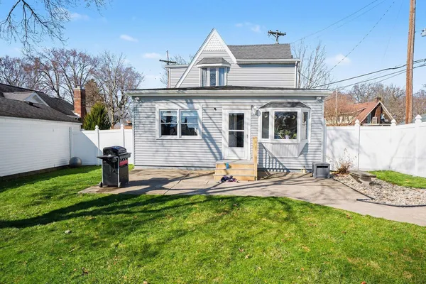 $227,000 | 112 Gage Avenue, Elkhart, IN 46516