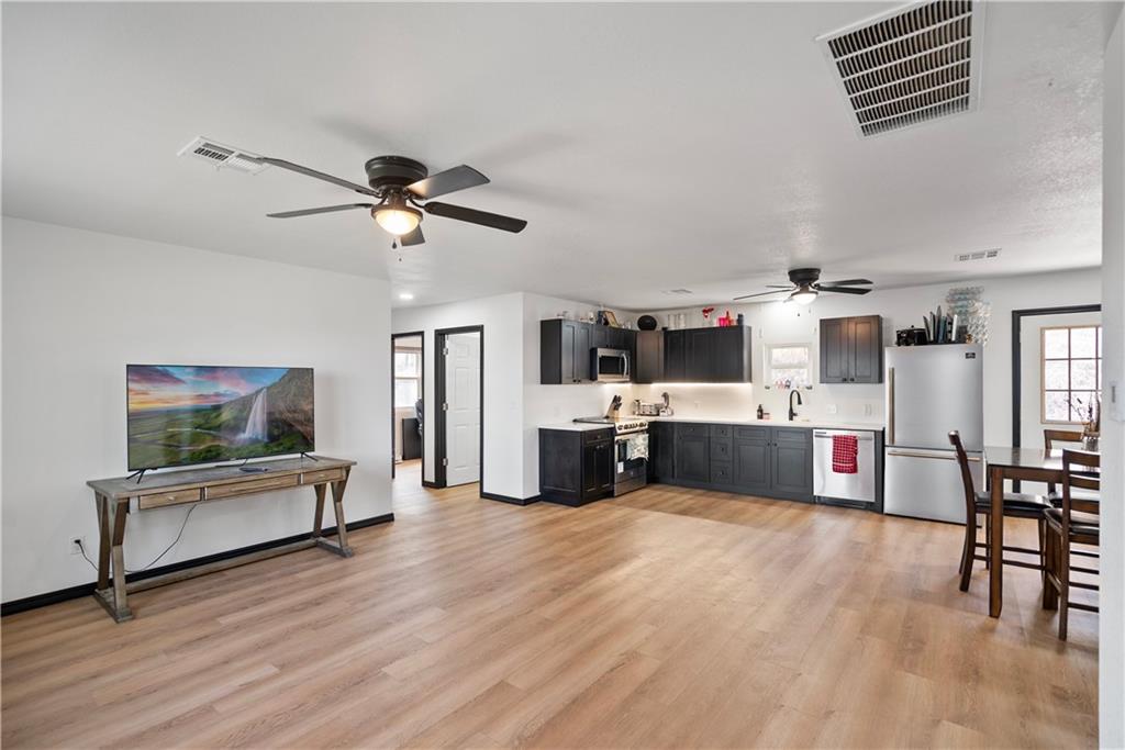 6063 County Road 3900, Unit B Neodesha, KS 66757 - Photo 6 of 39