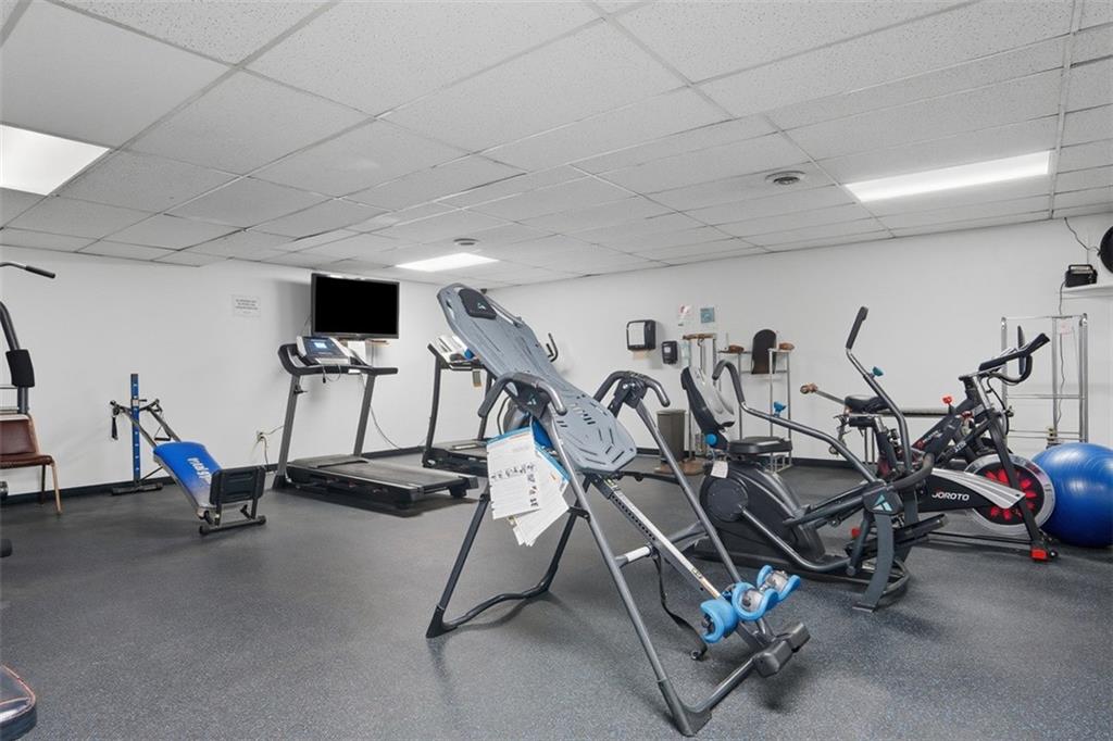 2160 Greentree Road, Unit 604W Pittsburgh, PA 15220 - Photo 30 of 32