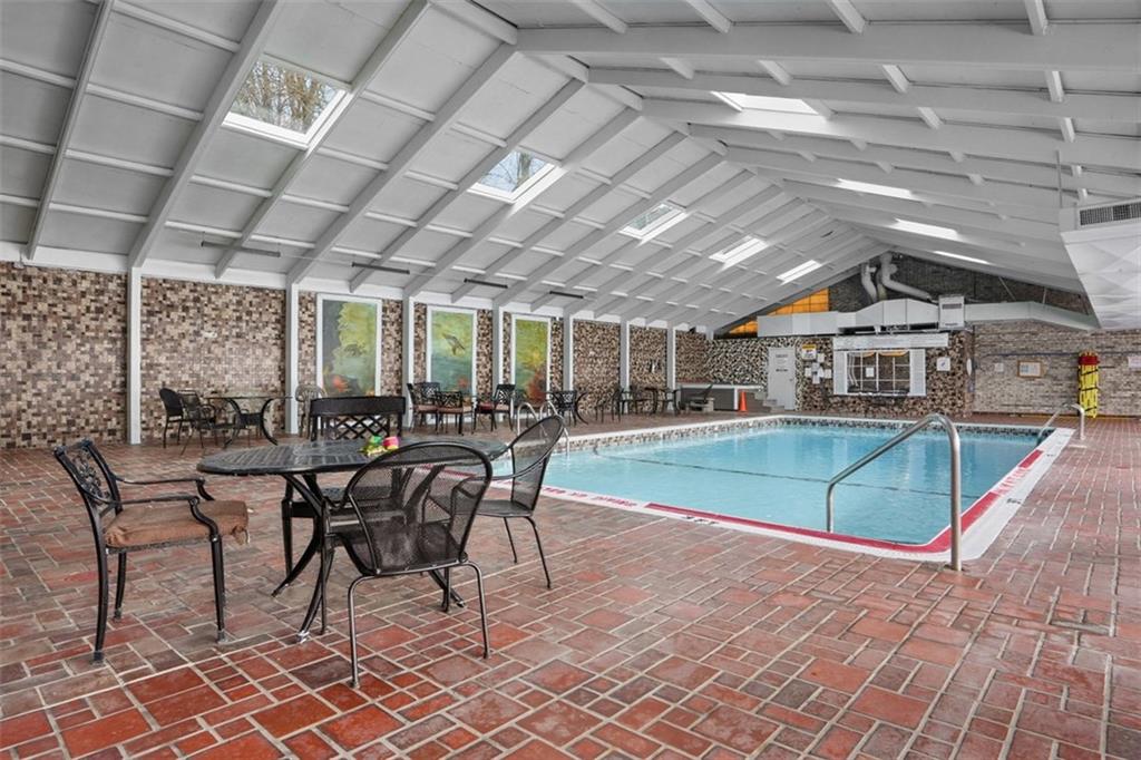 2160 Greentree Road, Unit 604W Pittsburgh, PA 15220 - Photo 31 of 32