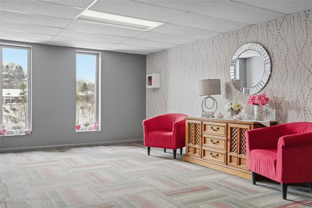 2160 Greentree Road, Unit 604W Pittsburgh, PA 15220 - Photo 4 of 32