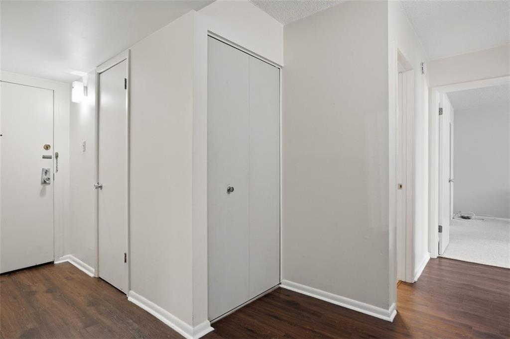 2160 Greentree Road, Unit 604W Pittsburgh, PA 15220 - Photo 6 of 32