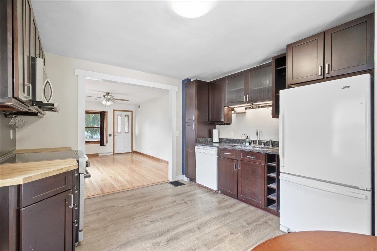 2682 South S Madison, WI 53704 - Photo 10 of 43 Gallery Image 10