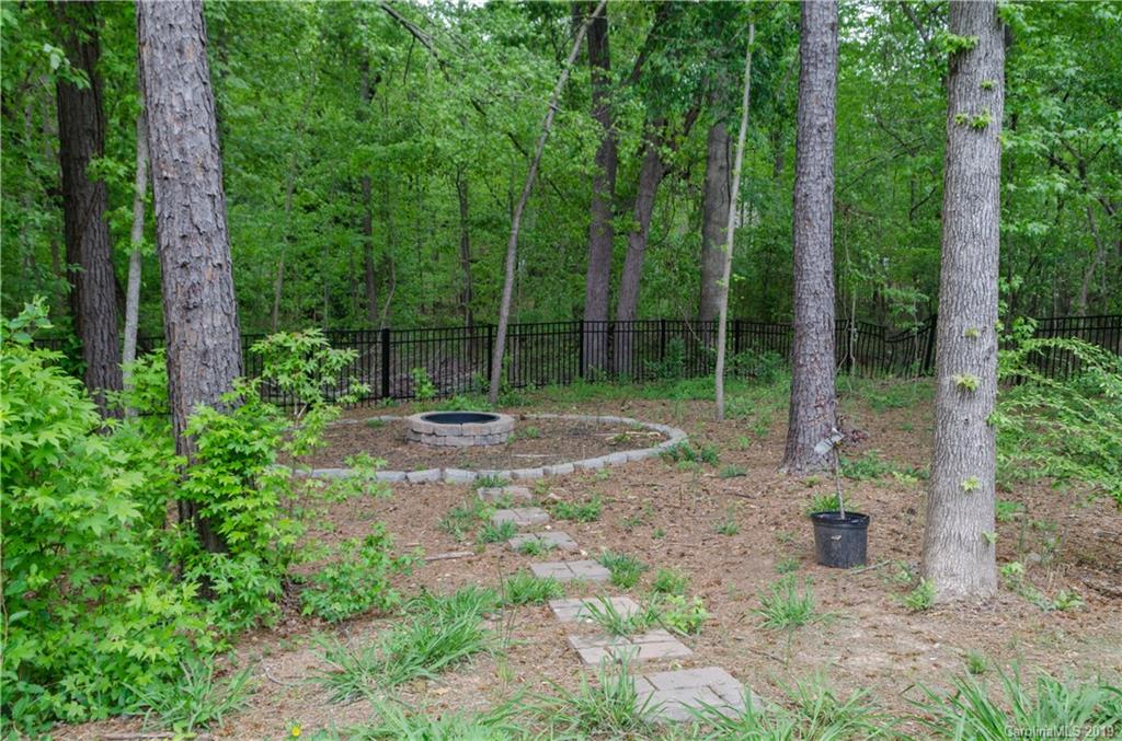 3824 McKee Road Charlotte, NC 28270 - Photo 5 of 39 Gallery Image 5