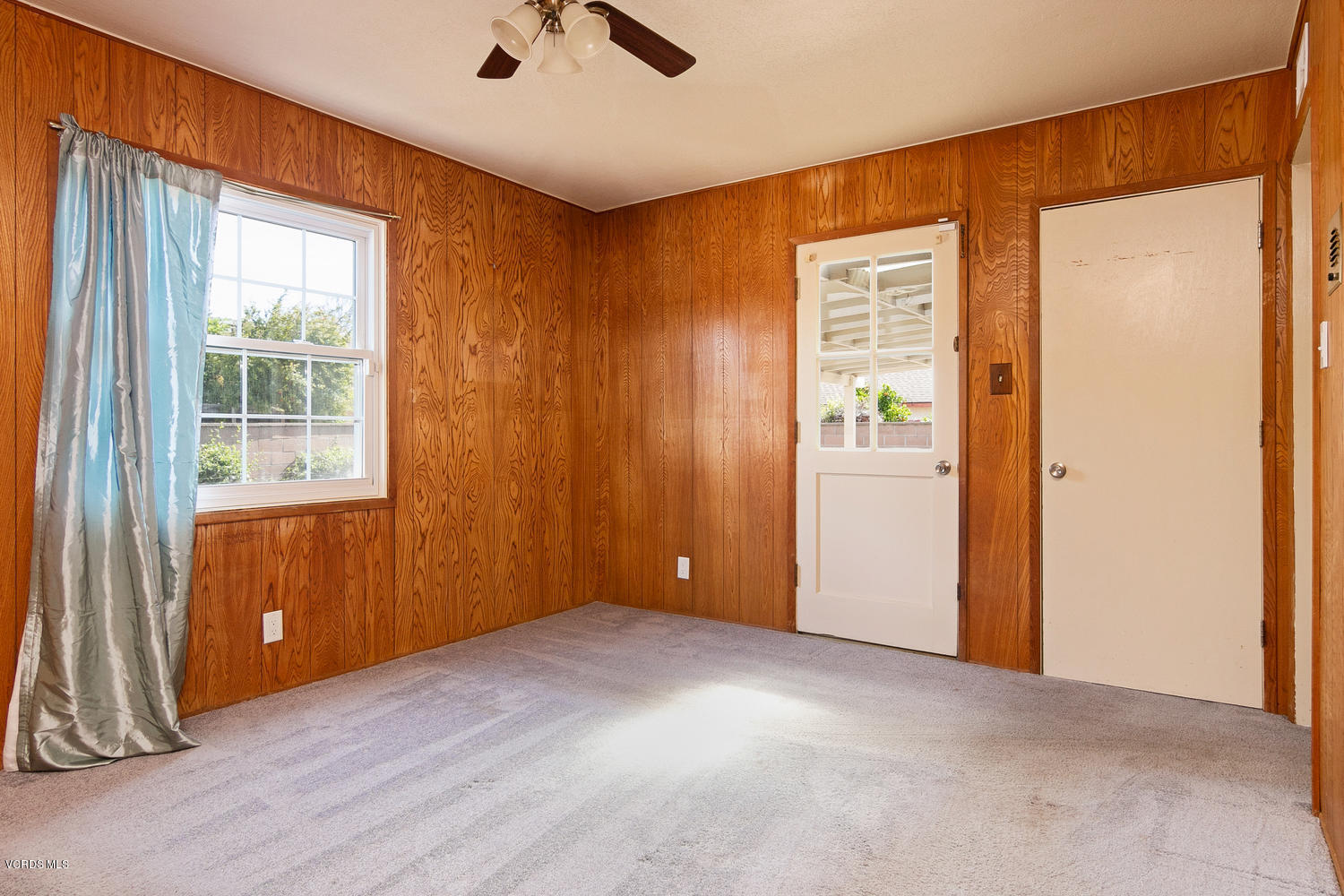 1119 West Roderick Avenue Oxnard, CA 93030 - Photo 20 of 26 1119 W Roderick Ave-022-006-Bedroom-MLS_