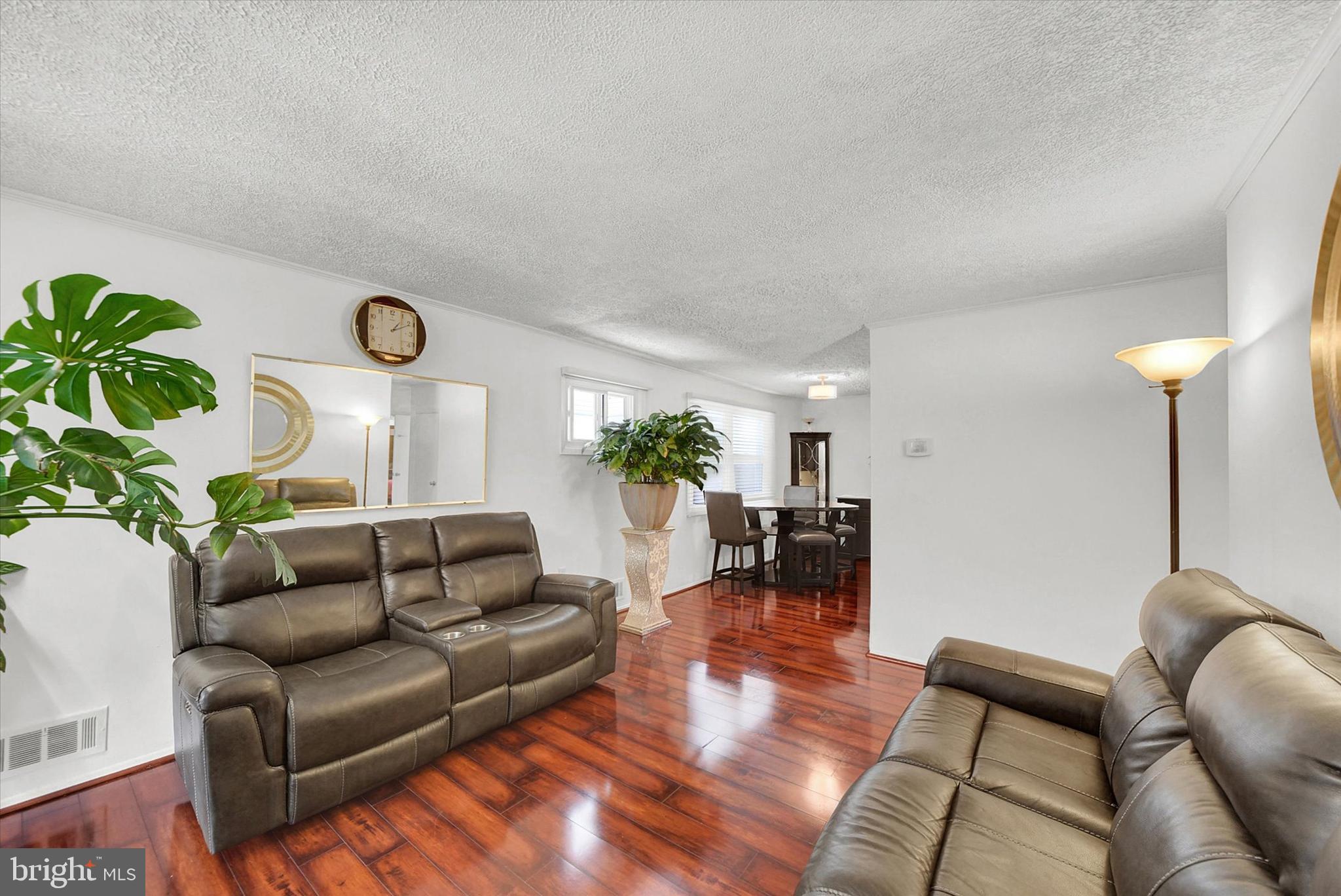 7306 Dooman Road Windsor Mill, MD 21244 - Photo 4 of 27