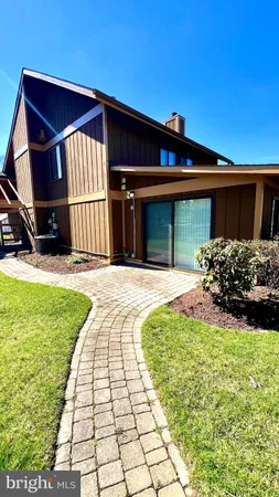 $2,950 | 10748 Wayridge Drive, Gaithersburg, MD 20886