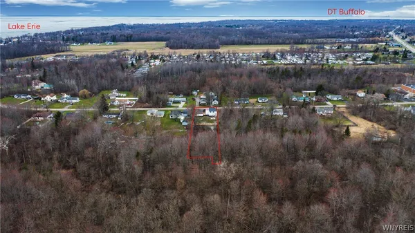 $549,000 | 789 Lake Street, Evans, NY 14006