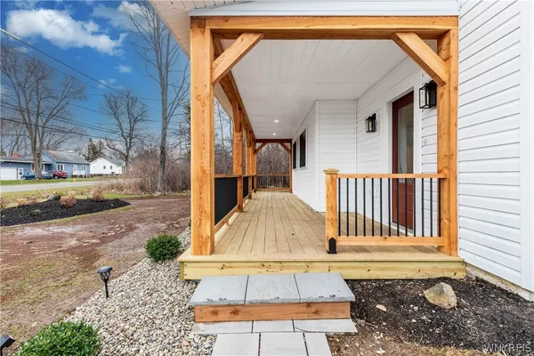 $549,000 | 789 Lake Street, Evans, NY 14006