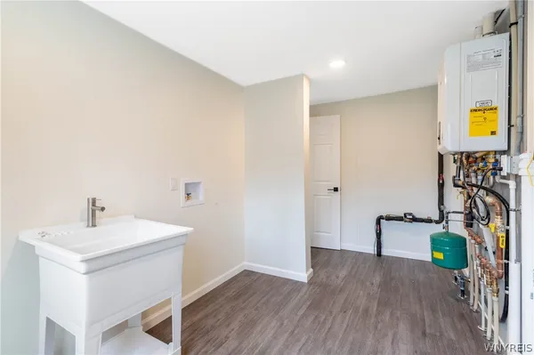 $519,900 | 789 Lake Street, Evans, NY 14006