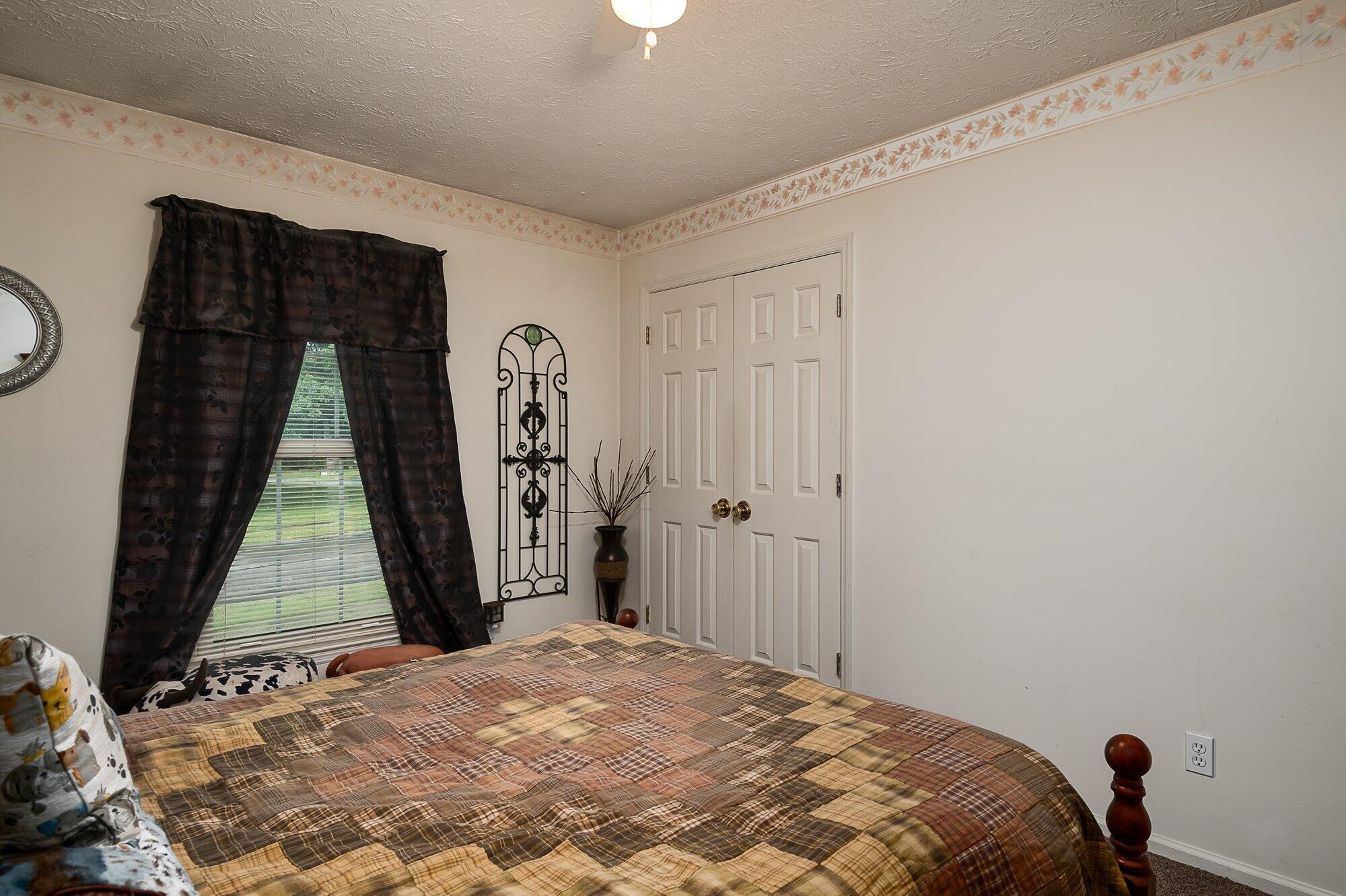 500 Retrac Road Lexington, KY 40503 - Photo 22 of 33 023-500_retrac_rd_8_10_21-highrez.jpg-SM