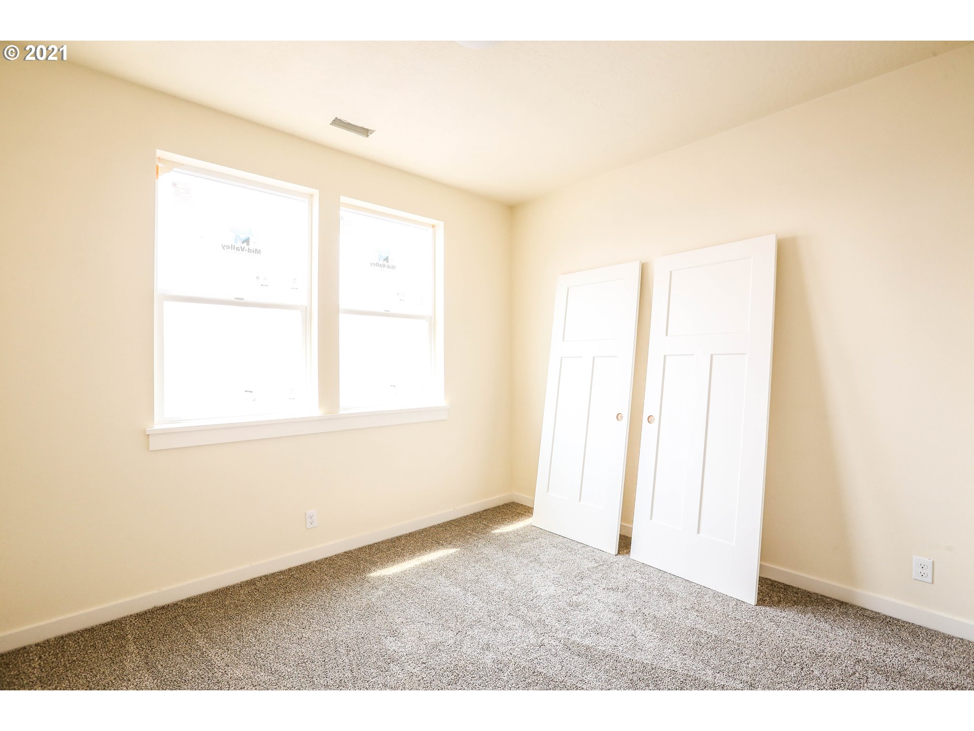 1198 South 57th Place Springfield, OR 97478 - Photo 10 of 14