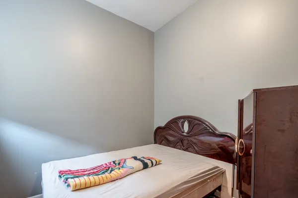 $324,900 | 3024 East Avenue, Berwyn, IL 60402