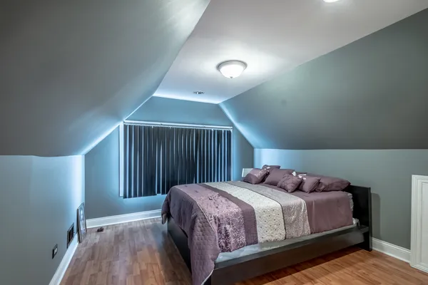 $324,900 | 3024 East Avenue, Berwyn, IL 60402