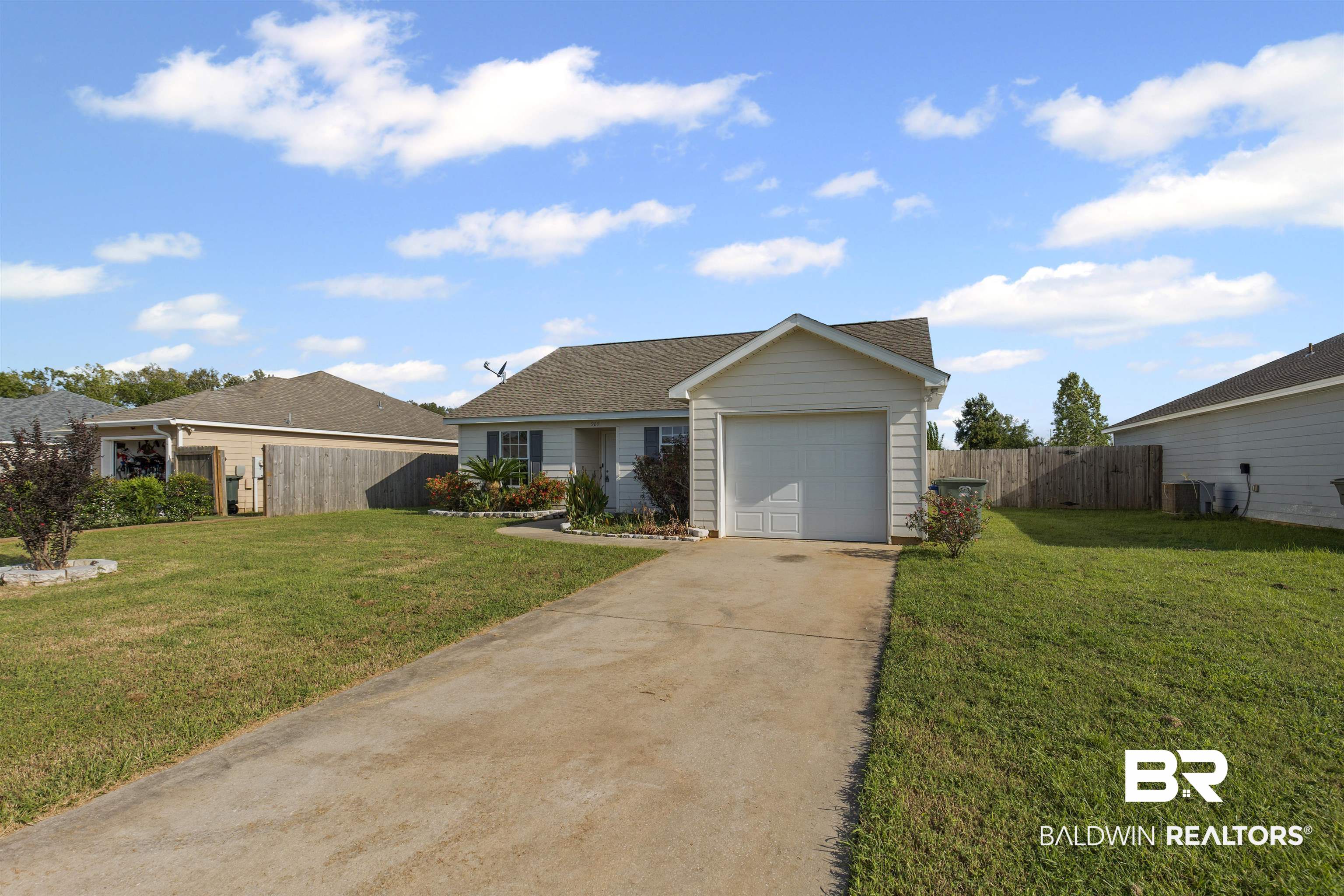 909 Sentinel Circle Foley, AL 36535 - Photo 4 of 21