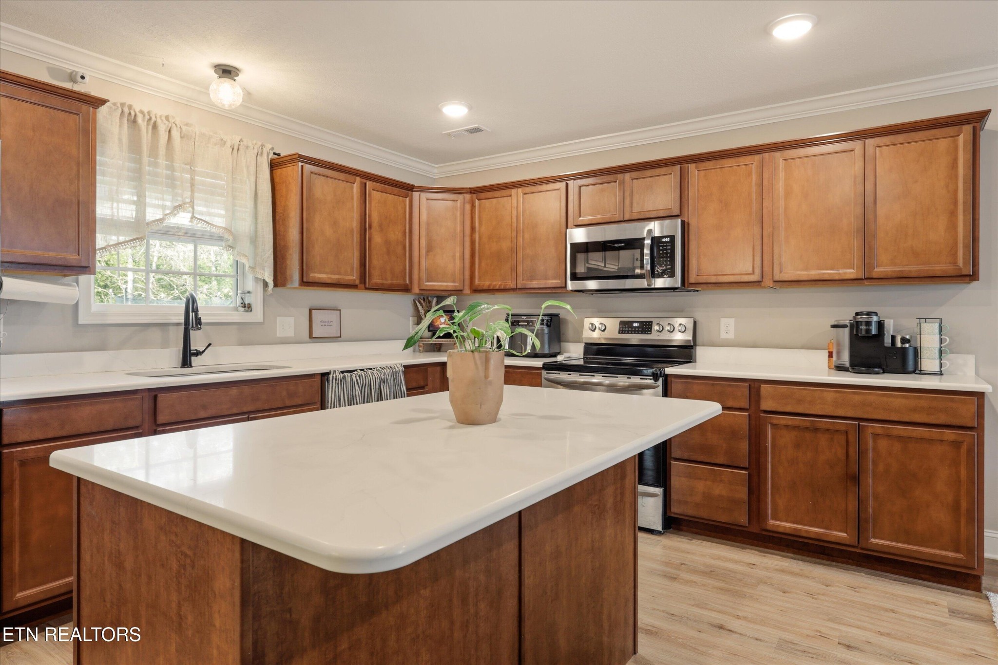 7621 Honey Oaks Road Corryton, TN 37721 - Photo 7 of 35 Gallery Image 7