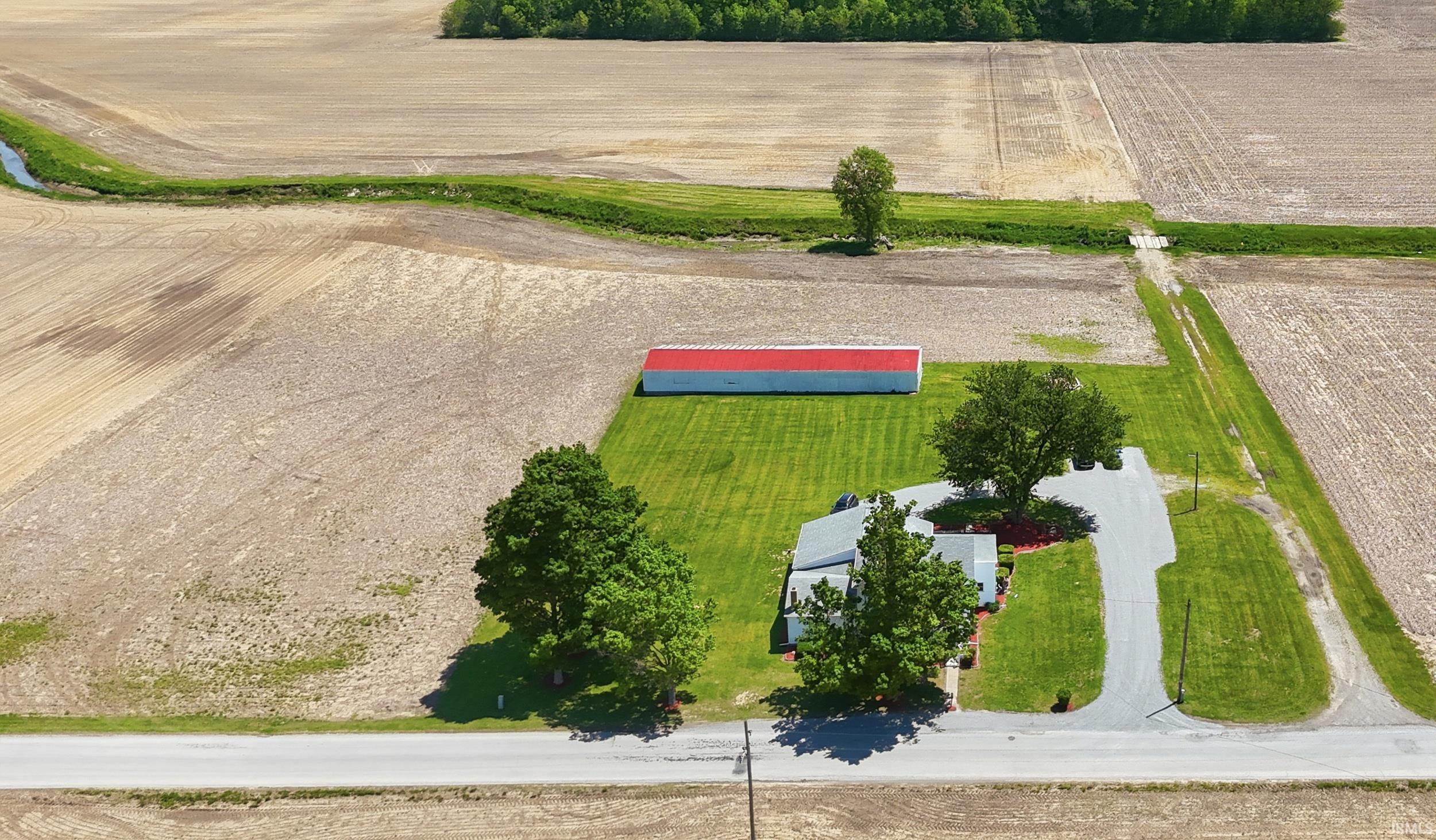 9913 Sampson Road Monroeville, IN 46773 - Photo 4 of 34