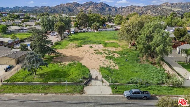 $2,500,000 | 10425 Independence Avenue, Chatsworth, CA 91311