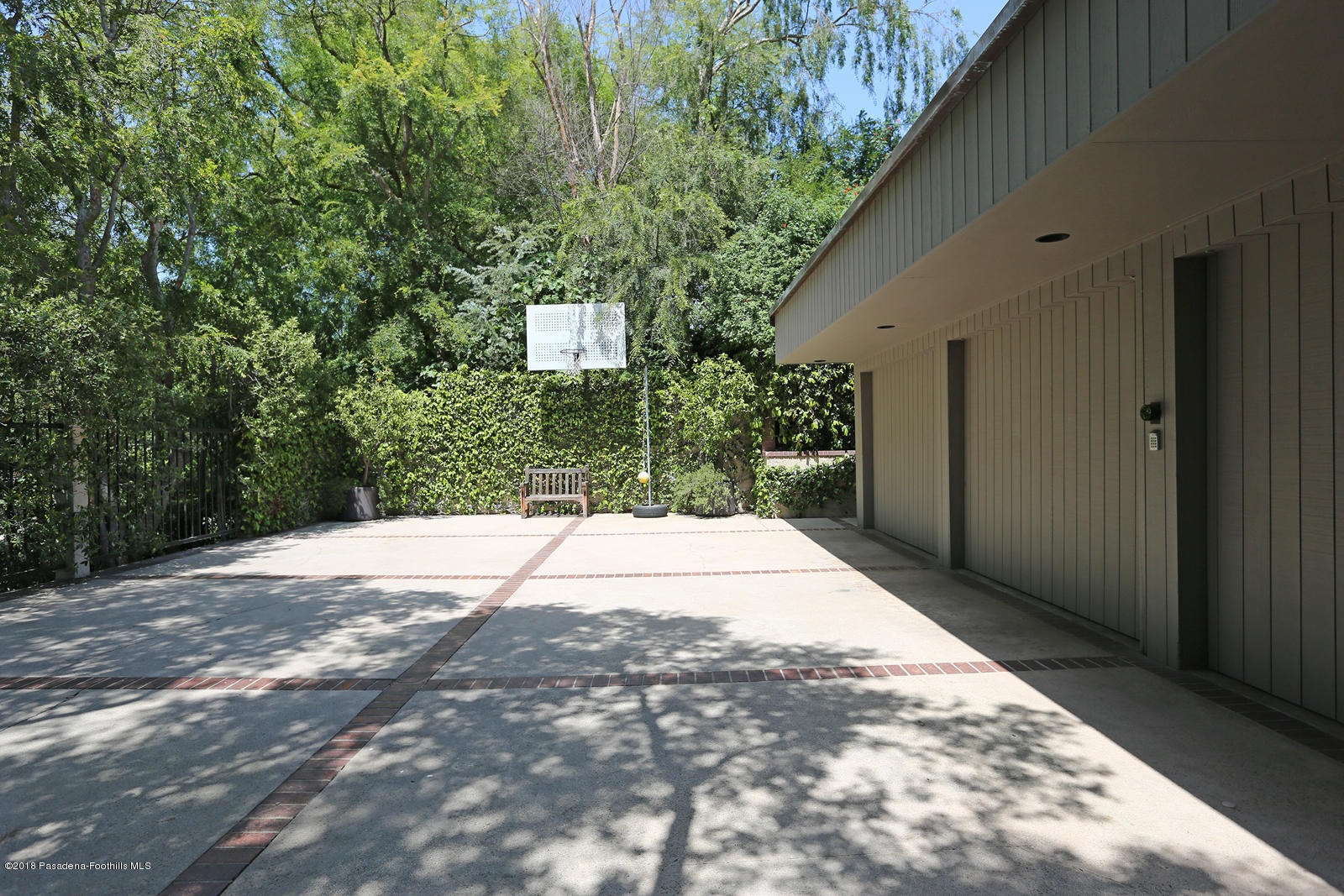 1010 Rosalind Road San Marino, CA 91108 - Photo 52 of 58 47