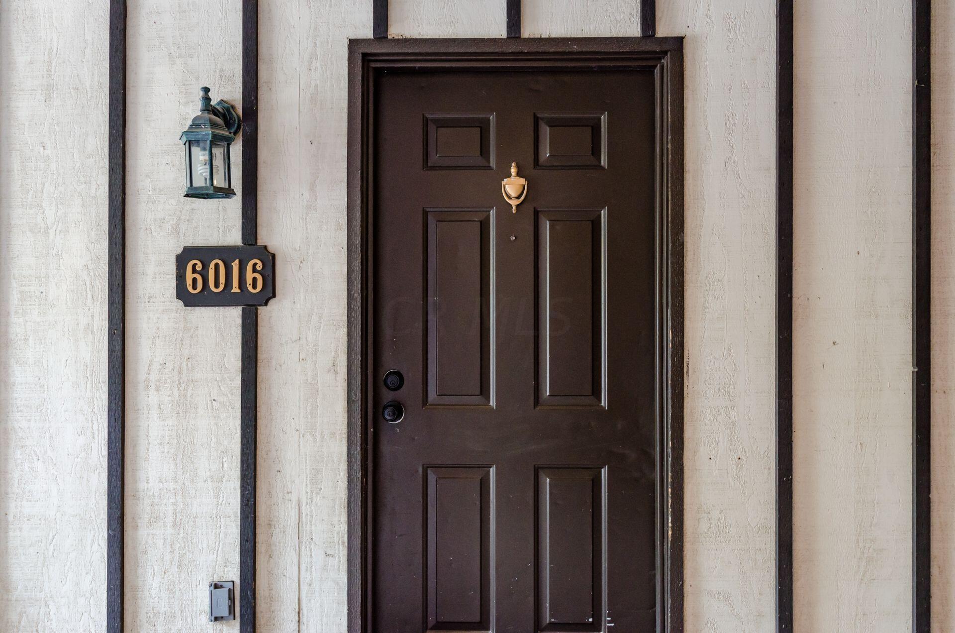 6016 Inishmore Lane Dublin, OH 43017 - Photo 5 of 53 Front door