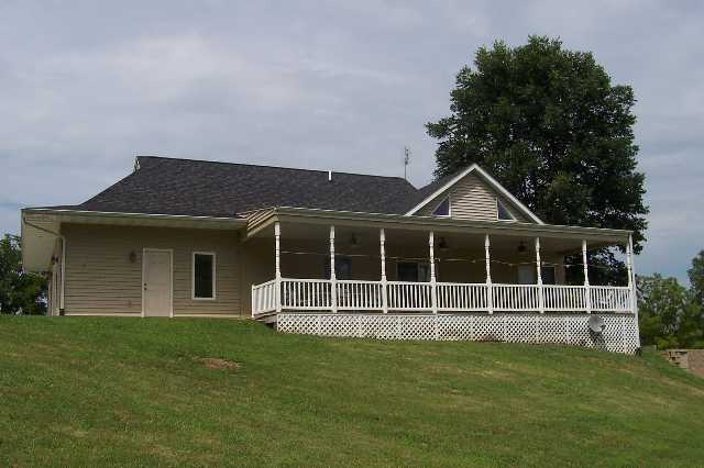9795 East Oak Tree Road Ipava, IL 61441 - Photo 1 of 8