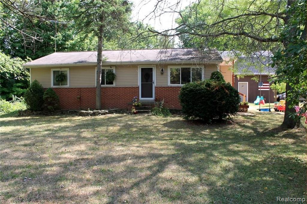 12502 Creek Road Carleton, MI 48117 - Photo 2 of 52