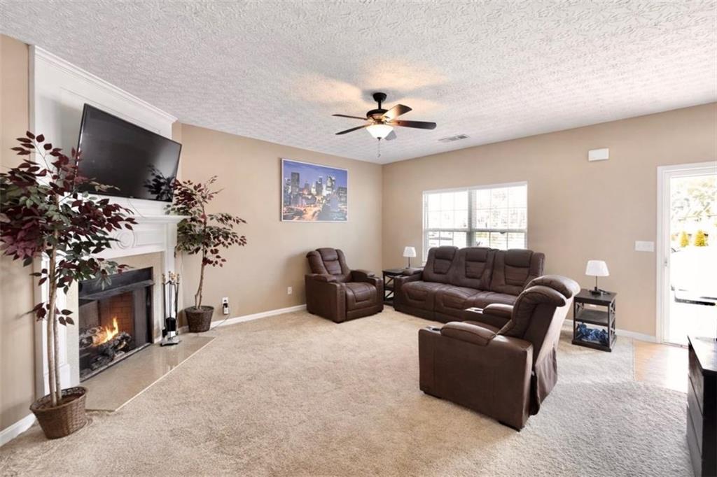 6198 Shoals Loop Union City, GA 30291 - Photo 5 of 21