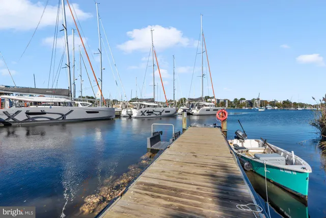 $515,000 | 1005 Hyde Park Drive, Annapolis, MD 21403