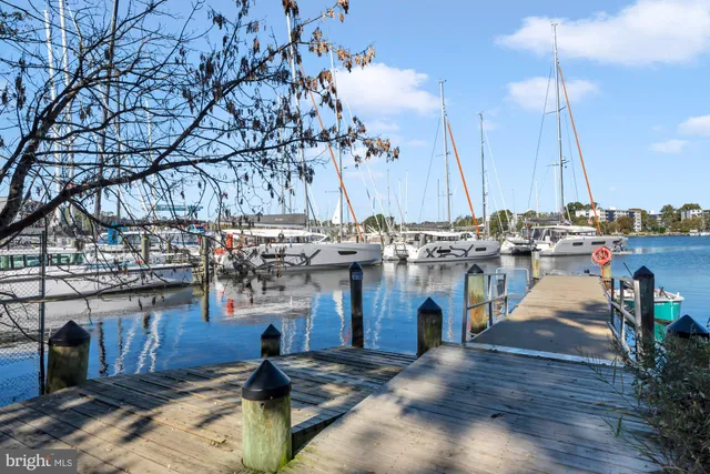 $515,000 | 1005 Hyde Park Drive, Annapolis, MD 21403